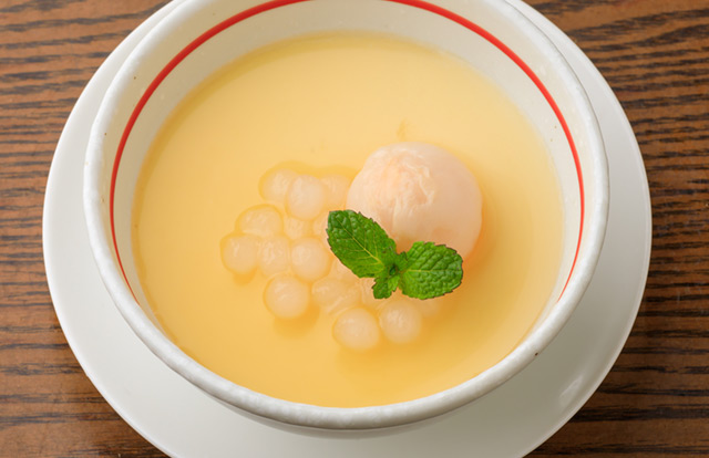 ババロア杏仁豆腐